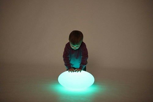 TickiT pierre lumineuse sensorielle multicolore 40cm