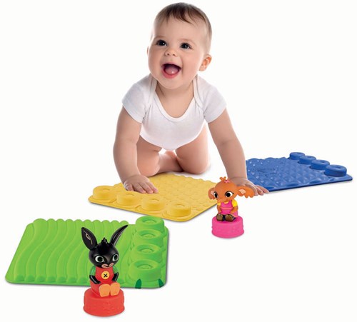 Clementoni tapis de jeu sensoriel Bing - jouet éducatif avec figurines-2