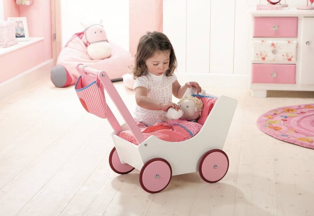 poupee avec biberon