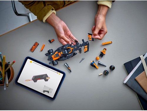 LEGO Speed Champions 77251 McLaren F1 Team MCL38 Racewagen-3