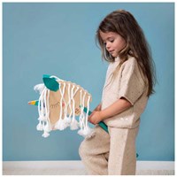 BS Toys cheval bâton licorne en bois - jouet d'extérieur avec cônes-3