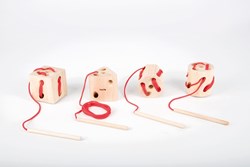 TickiT formes à lacer en bois - jouet éducatif pour la motricité