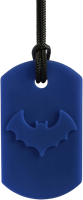 ARK Therapeutic collier à mâcher Bat Bite bleu foncé jouet sensoriel Kauwketting met vleermuismotief voor stevige kauwers die sensorische steun zoeken.