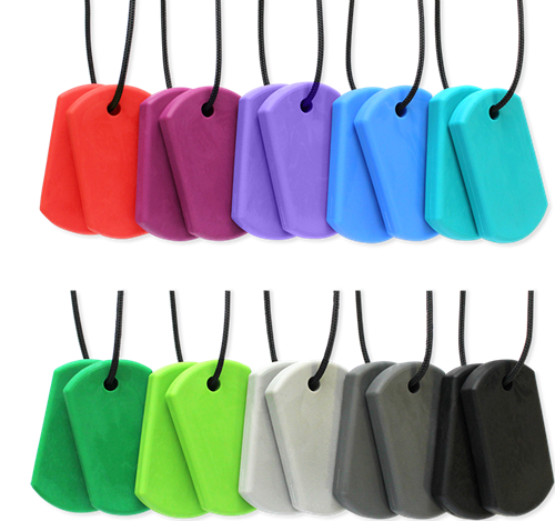 ARK Therapeutic bijou à mâcher collier sensoriel Hot Pink XT Medium jouet sensoriel Dunne, discrete kauwketting met twee hangers in dog-tag-stijl, voor kinderen en volwassenen.-2