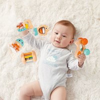 Hape coffret de jouets sensoriels - Cadeau évolutif pour bébés et tout-petits-3