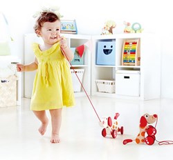 Hape chien à tirer en bois Pepe - jouet durable