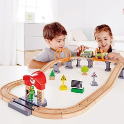 Hape circuit train bois énergie solaire jouet durable