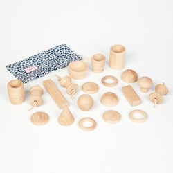 Grapat jouet en bois Treasure Basket - 20 pièces jeu libre