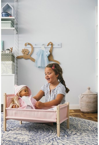 Skrallan lit de poupée jouet en bois rose pour poupées bébé 53 cm-3