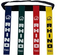 Ceinture de rugby rouge avec étiquettes par 10