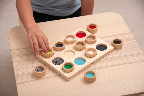 TickiT jouet sensoriel en bois Touch & Match plateau éducatif-3